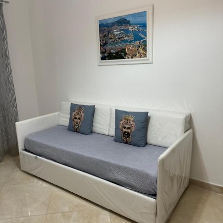 Apartment Rua Formaggi Palermo Bagian luar foto