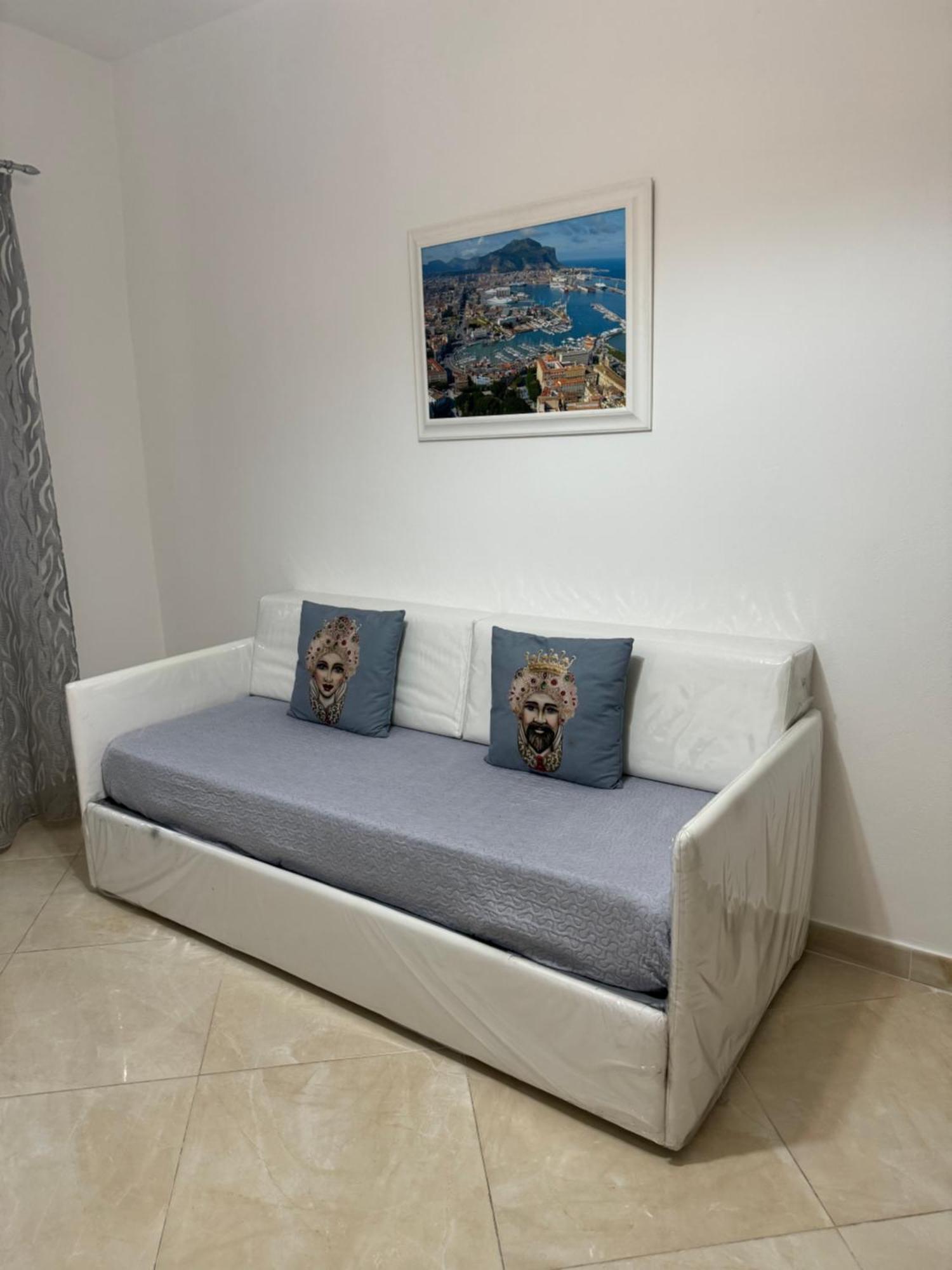 Apartment Rua Formaggi Palermo Bagian luar foto